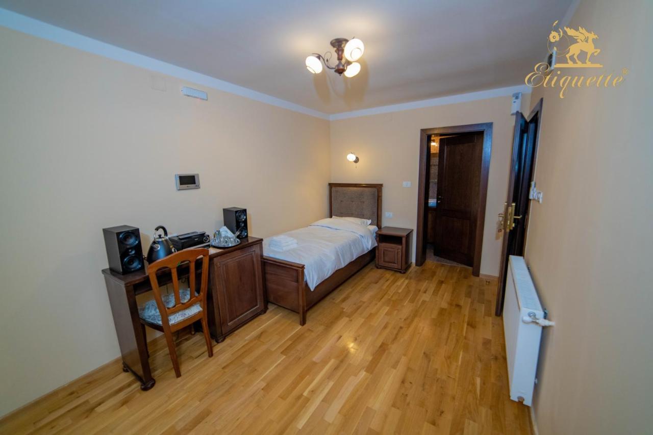 Villa Etiquette Deva Luaran gambar
